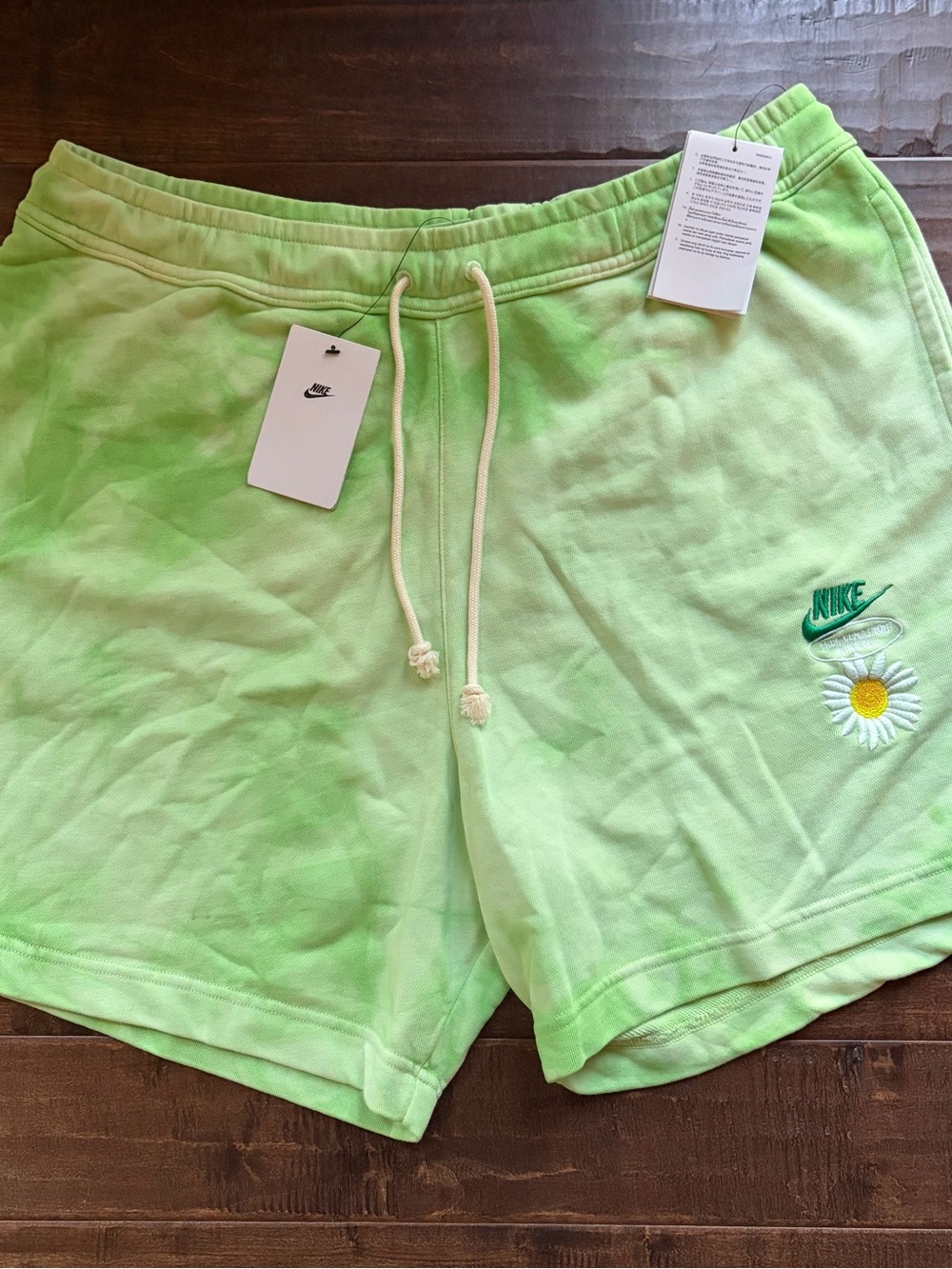 Nike Mens Light Green Daisy Embroidered Athletic Shorts